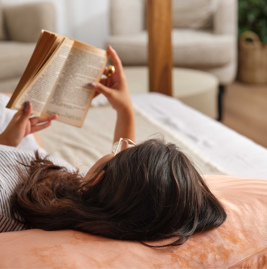 From Frizz to Fabulous: Embrace Your Hair Type with Silk Pillowcases